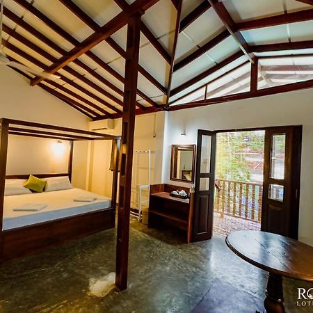 Royal Lotus Villa - Full Villa Rate Унаватуна Экстерьер фото