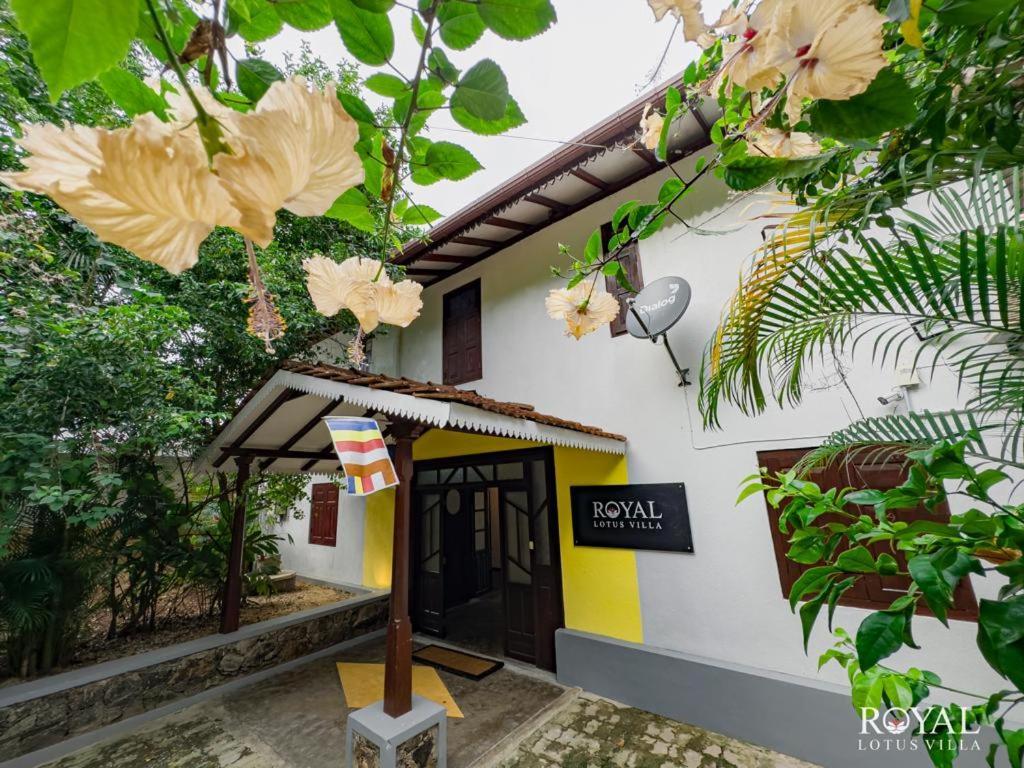 Royal Lotus Villa - Full Villa Rate Унаватуна Экстерьер фото