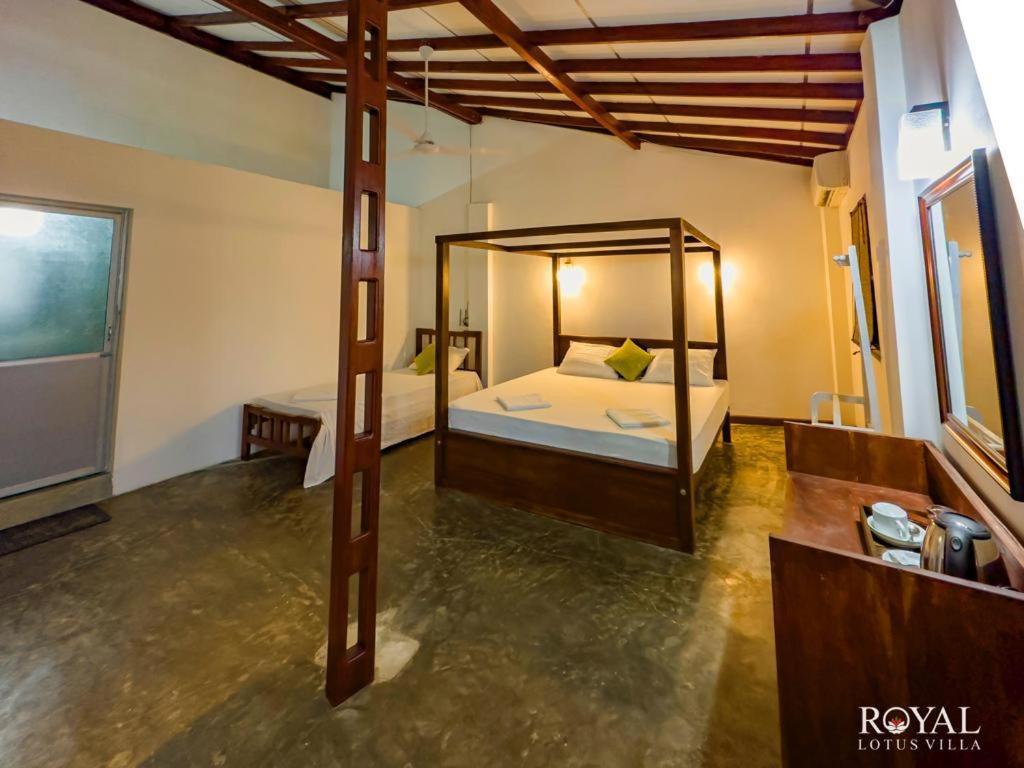 Royal Lotus Villa - Full Villa Rate Унаватуна Экстерьер фото