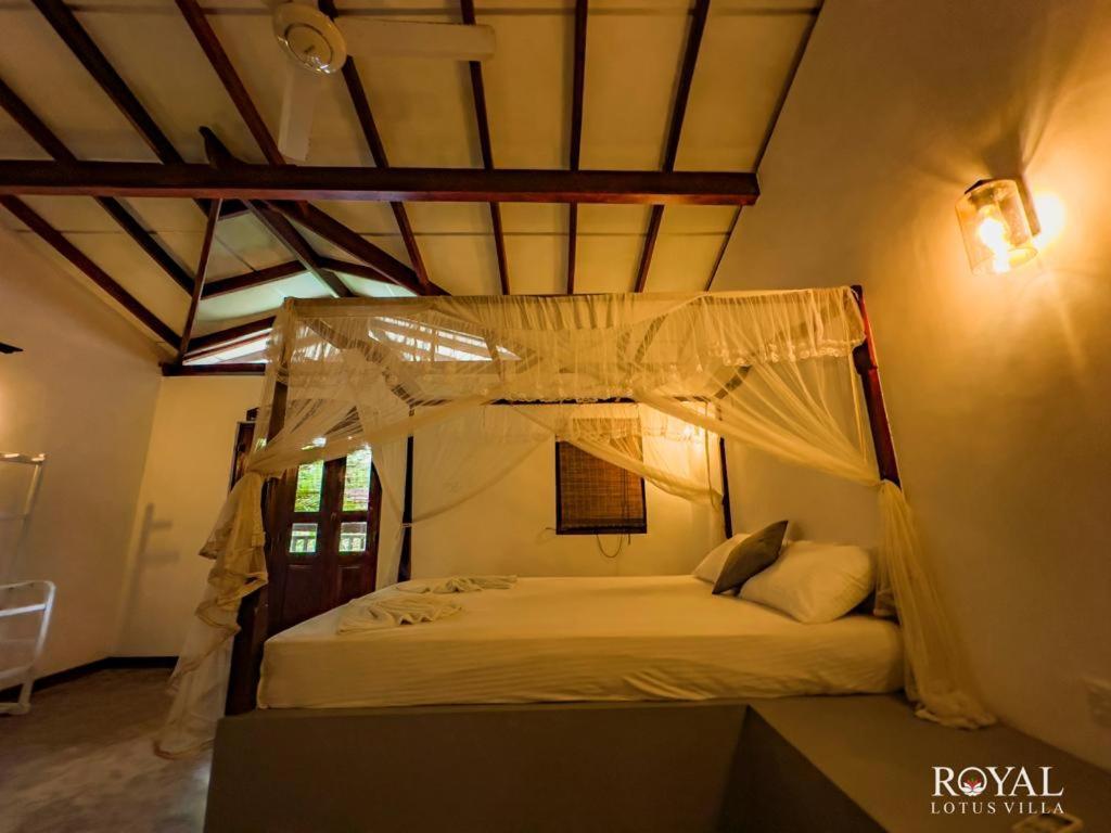 Royal Lotus Villa - Full Villa Rate Унаватуна Экстерьер фото