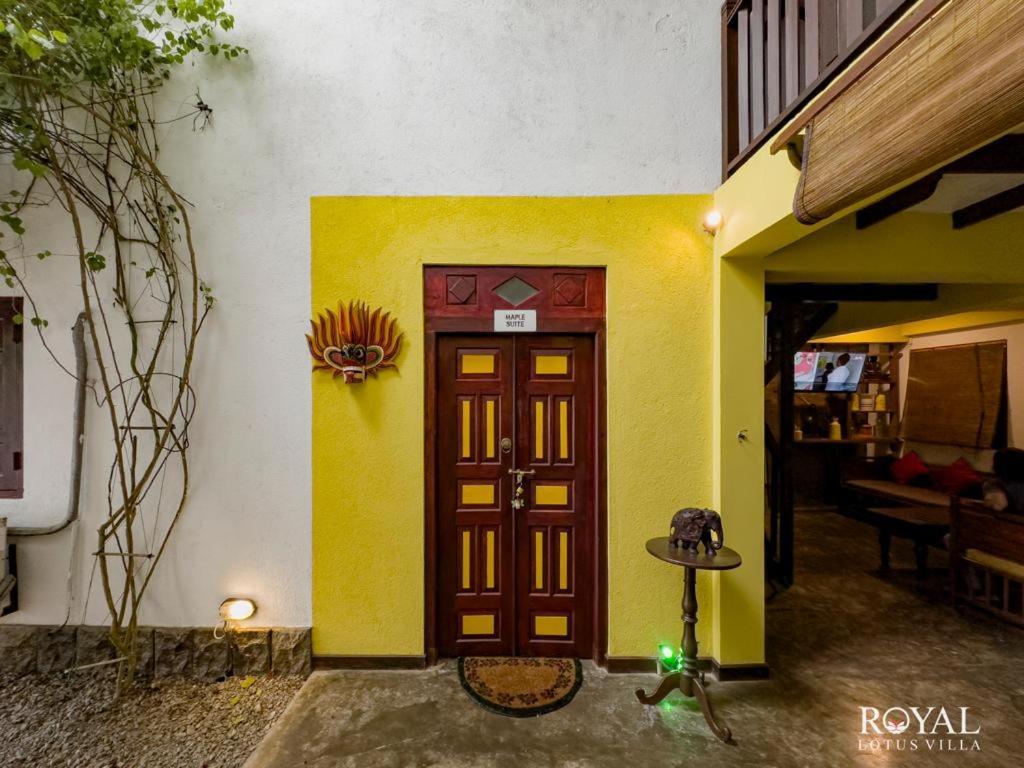 Royal Lotus Villa - Full Villa Rate Унаватуна Экстерьер фото