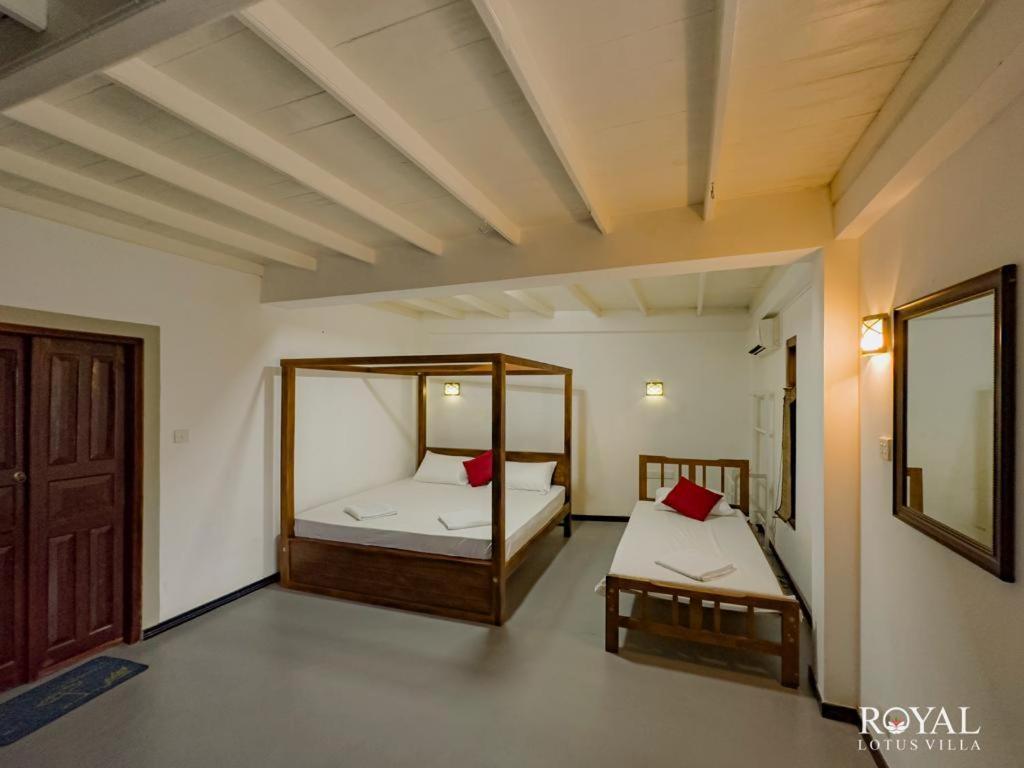 Royal Lotus Villa - Full Villa Rate Унаватуна Экстерьер фото